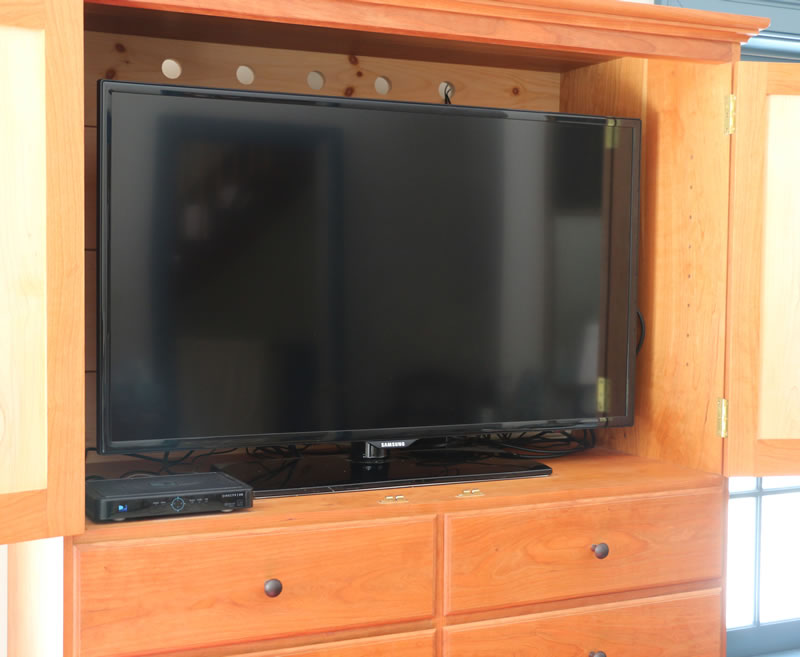 shaker dresser with tv cabinet